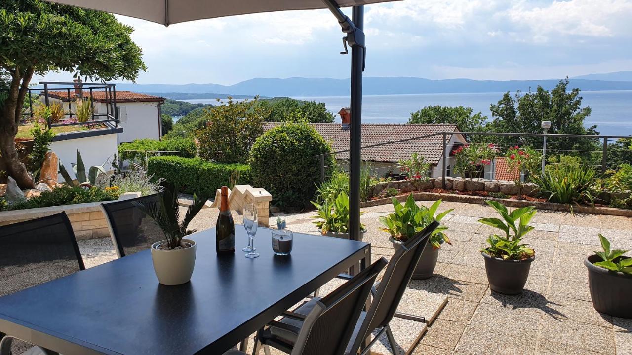 Divine View Apartma 니바이스 외부 사진