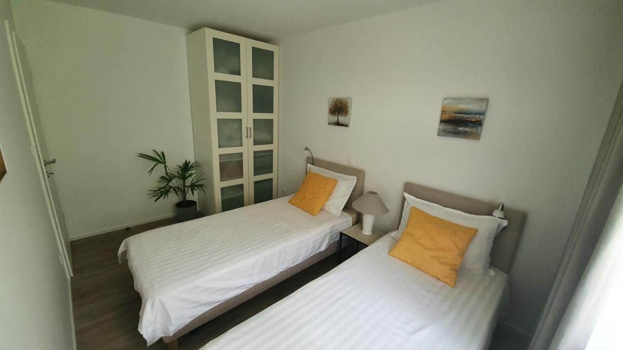 Divine View Apartma 니바이스 외부 사진